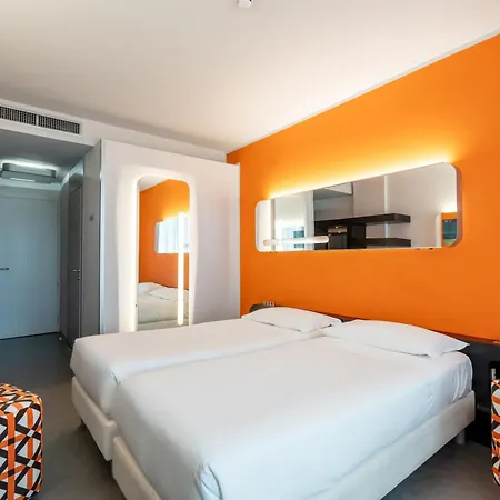 Otel San Ranieri - Meetings & Pool 4*